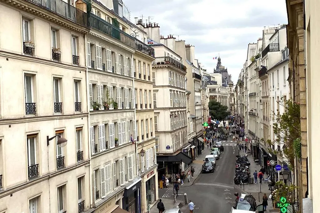 Large, Hyper Central Studio. Historical Paris Apartment 0*,  France